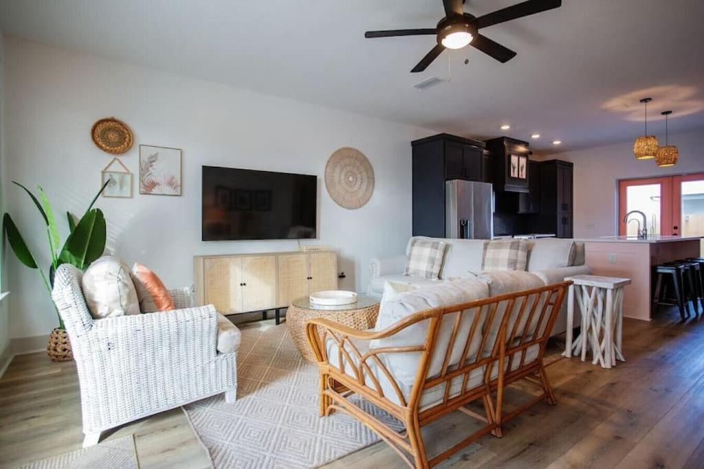 パナマシティービーチ Coral Reef - Brand New Build, Pet Friendly, Private Pool! Sleeps 9!ヴィラ エクステリア 写真