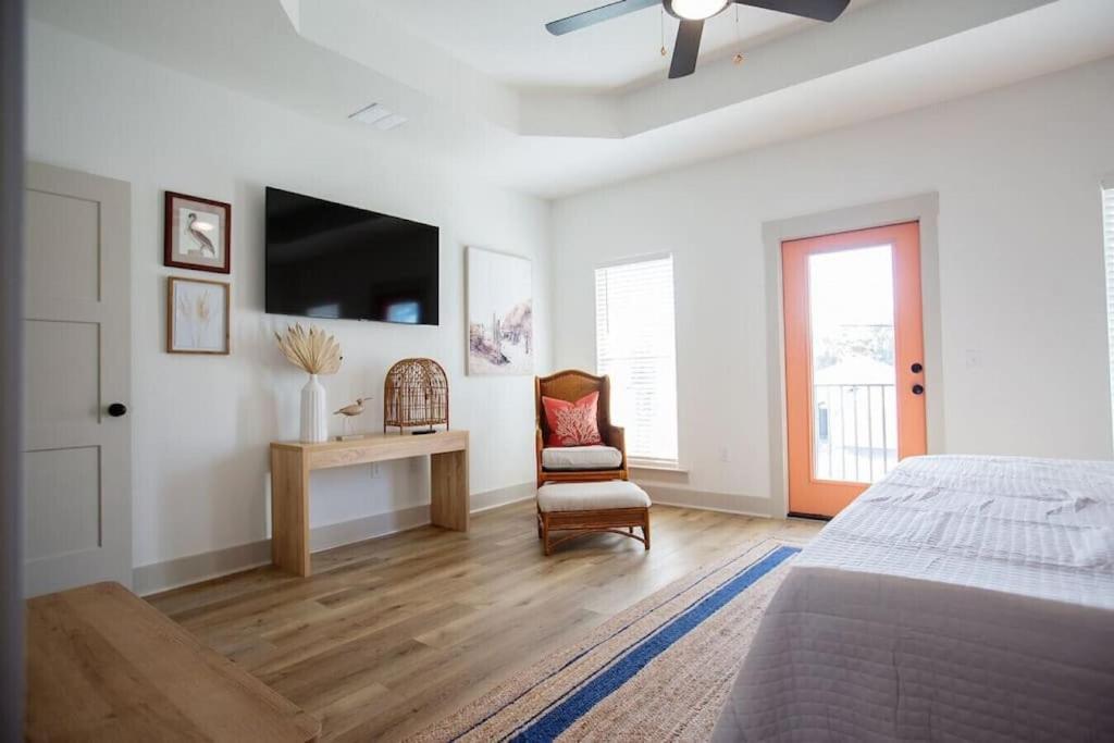 パナマシティービーチ Coral Reef - Brand New Build, Pet Friendly, Private Pool! Sleeps 9!ヴィラ エクステリア 写真