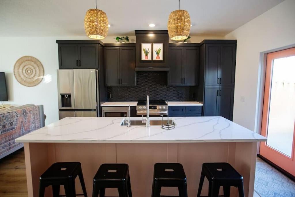 パナマシティービーチ Coral Reef - Brand New Build, Pet Friendly, Private Pool! Sleeps 9!ヴィラ エクステリア 写真